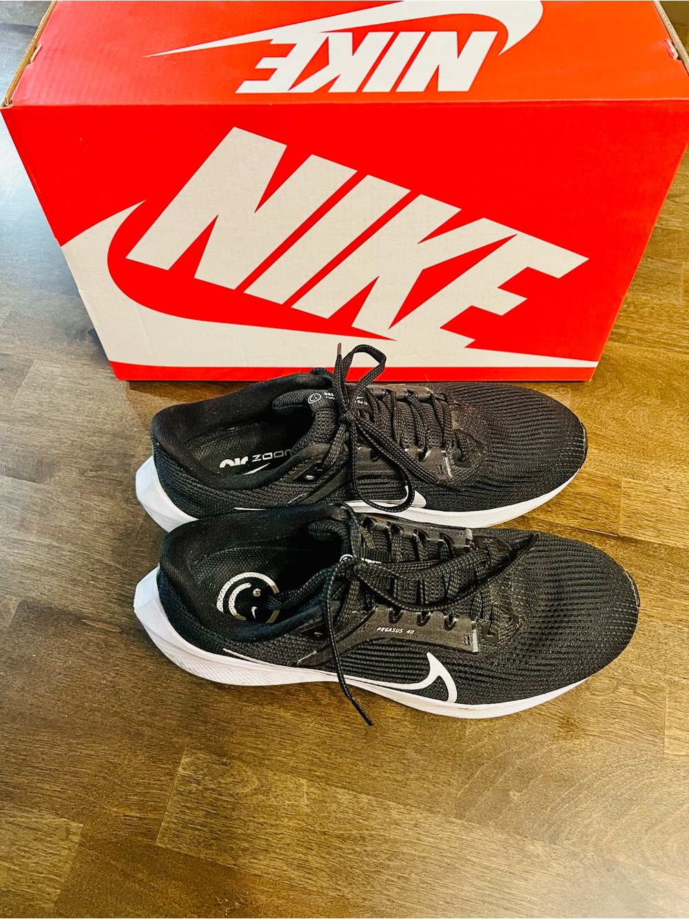 Nike Dark City Sneakers size 8.5 with box - Picture 2 of 7